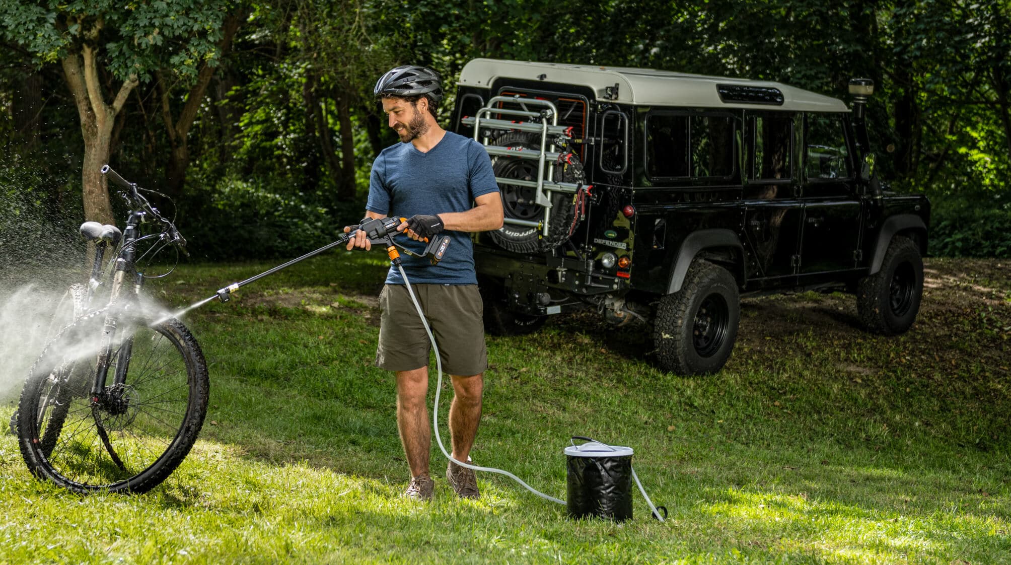 Pressure washer for cleaning cars, bikes, driveways and floors